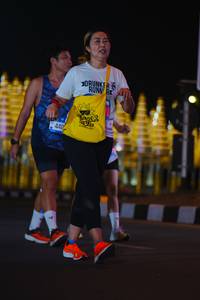 BIB: 440
                            <button type="button" onclick="openModal(21146275)" class="btn btn-primary btn-sm float-right btn-popup" data-toggle="modal" data-target=".modal-high-quality">
                        <i class="fas fa-shopping-cart"></i> Add to Cart
                    </button>
                                            <button type="button" onclick="isThisMe(21146275, true)" class="btn btn-success btn-sm float-right btn-popup btn-isme hidden" data-toggle="tooltip" data-placement="bottom" title="นี่คือรูปของคุณใช่ไหม คลิกที่นี่เพื่อเอาเข้าอัลบั้ม">
                        <i class="fas fa-plus"></i> Add to album
                    </button>
                    <button type="button" onclick="isThisMe(21146275, false)" class="btn btn-warning btn-sm float-right btn-popup btn-isnotme hidden">
                        <i class="fas fa-ban"></i> Remove from album
                    </button>